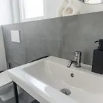 公寓 Moderne Unterkuenfte In 沃尔多夫