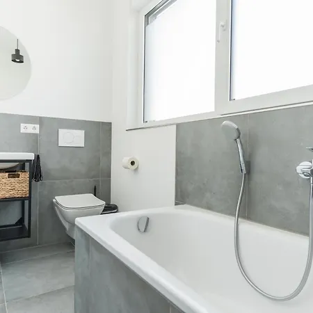 Appartamento Moderne Unterkuenfte In Walldorf (Baden-Wurttemberg)